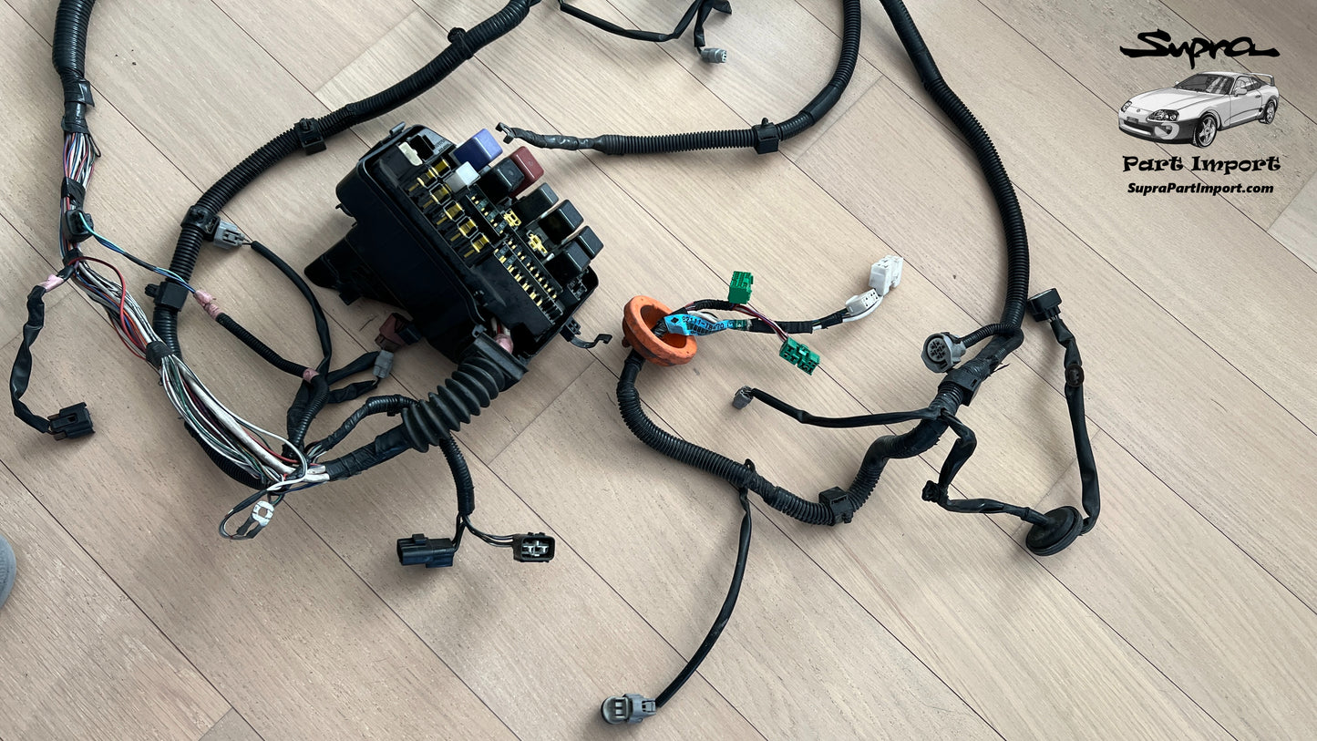 *RARE* JZA80 Supra RHD Engine Room Main Wire (Fuse Box w/ Wiring) (82111-1B470)
