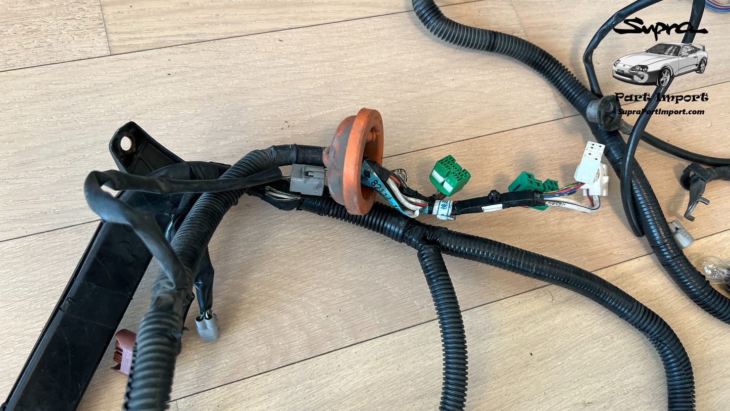 *RARE* JZA80 Supra RHD Engine Room Main Wire (Fuse Box w/ Wiring) (82111-1B470)