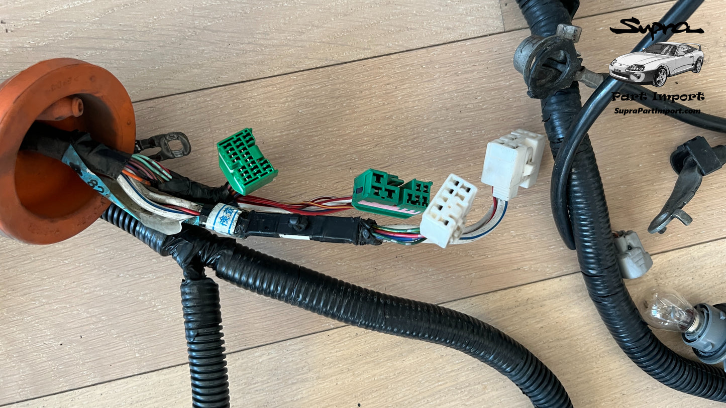 *RARE* JZA80 Supra RHD Engine Room Main Wire (Fuse Box w/ Wiring) (82111-1B470)