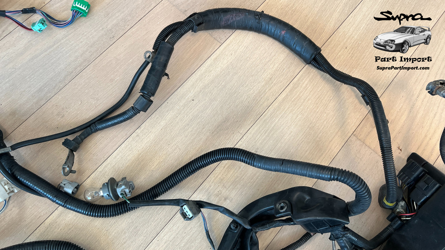 *RARE* JZA80 Supra RHD Engine Room Main Wire (Fuse Box w/ Wiring) (82111-1B470)