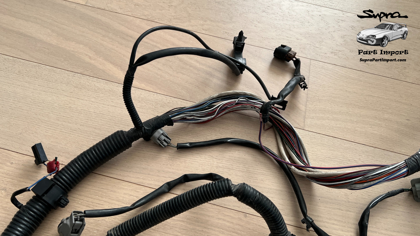 *RARE* JZA80 Supra RHD Engine Room Main Wire (Fuse Box w/ Wiring) (82111-1B470)