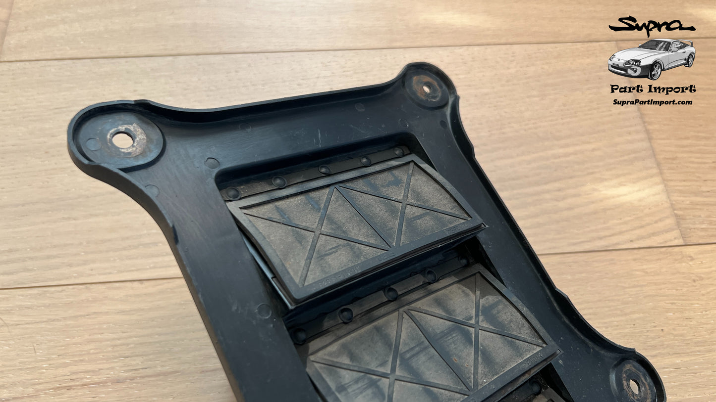 *DISCO* JZA80 Supra Genuine OEM RH Quarter Vent Duct Assy (62930-14050)