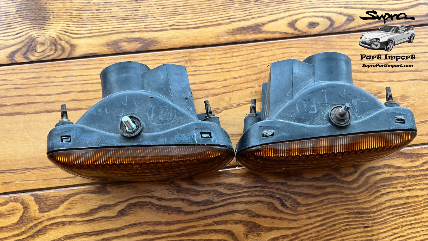 *DISCONTINUED, MINT* JZA80/MK4 Supra Genuine OEM LHD/RHD S1 Front Turn Signal Set (81511-14370 + 81521-14370)