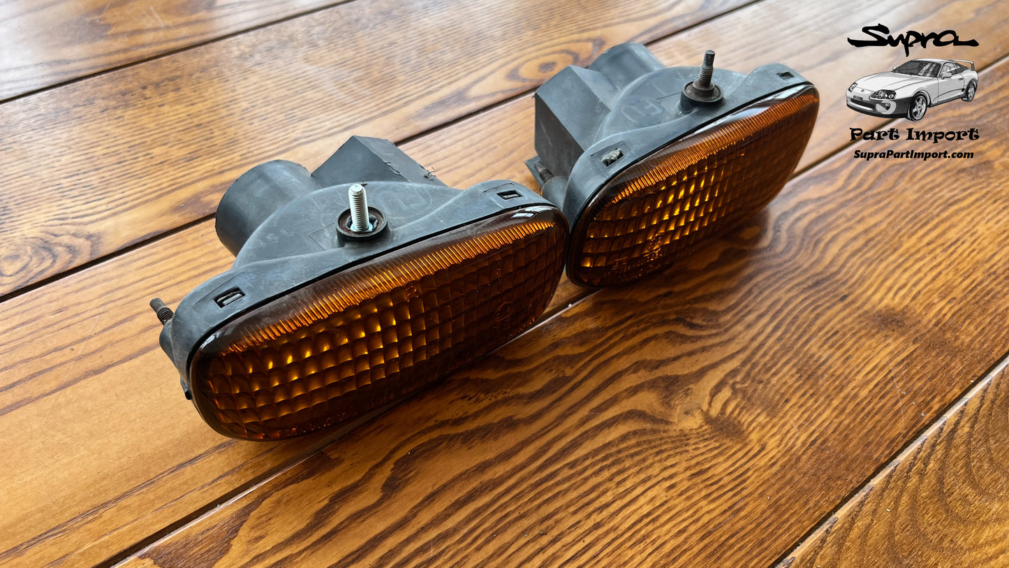 *DISCONTINUED, MINT* JZA80/MK4 Supra Genuine OEM LHD/RHD S1 Front Turn Signal Set (81511-14370 + 81521-14370)