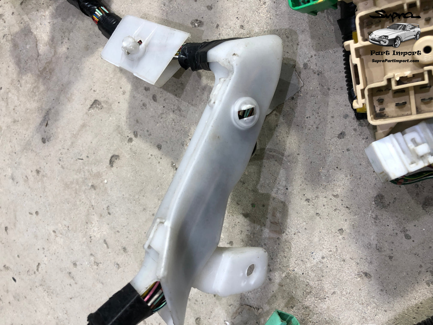 JZA80 Supra RHD JDM GZ-Spec Prefacelift Interior Wiring with Fuse Box and Electronic Modules