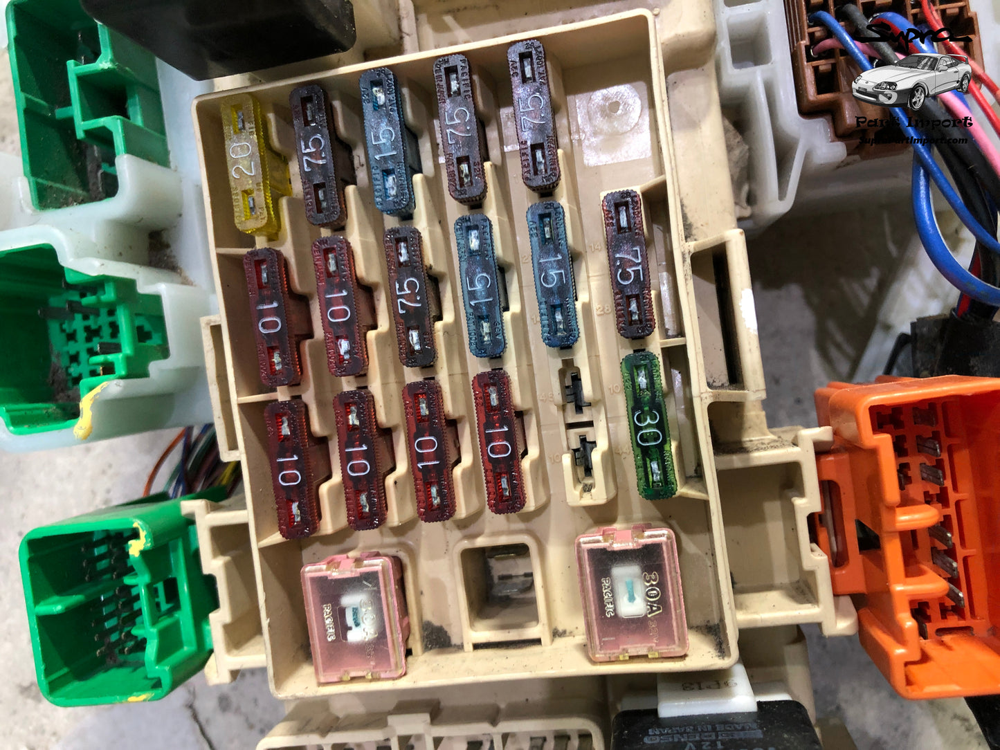 JZA80 Supra RHD JDM GZ-Spec Prefacelift Interior Wiring with Fuse Box and Electronic Modules