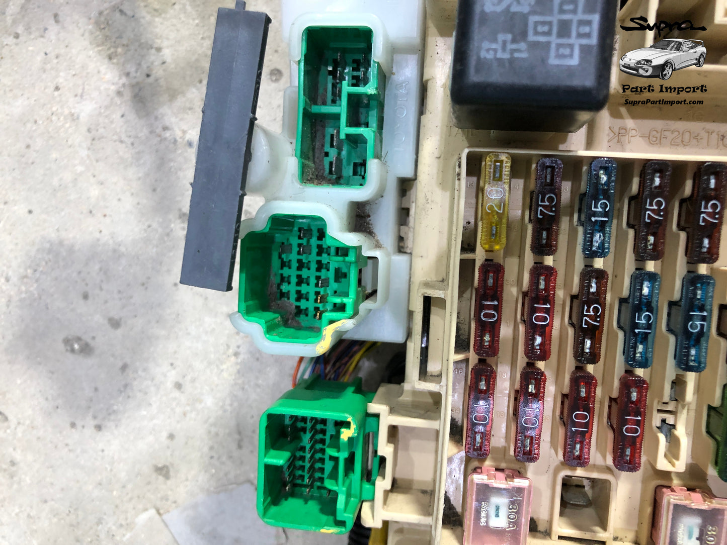 JZA80 Supra RHD JDM GZ-Spec Prefacelift Interior Wiring with Fuse Box and Electronic Modules