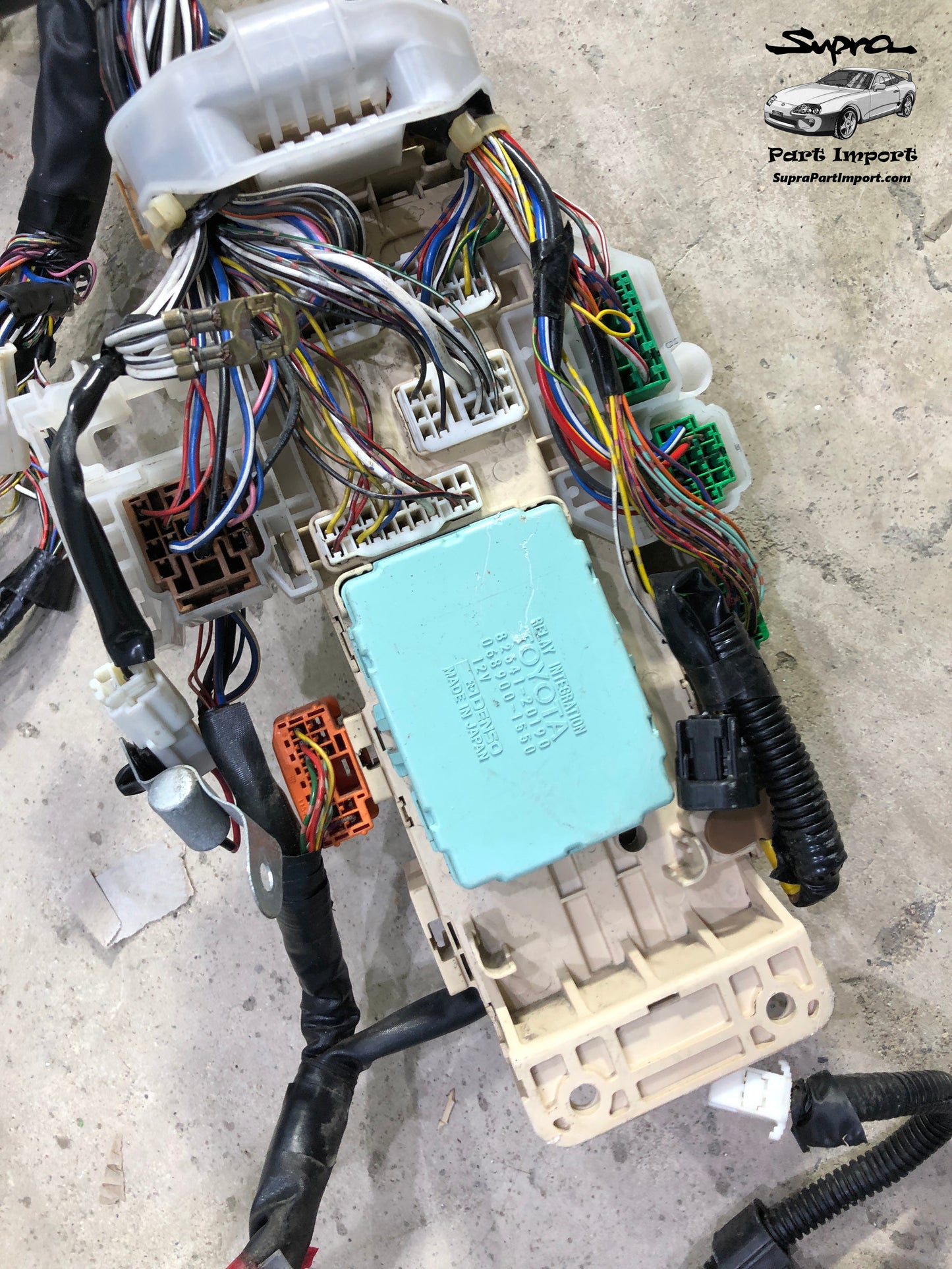 JZA80 Supra RHD JDM GZ-Spec Prefacelift Interior Wiring with Fuse Box and Electronic Modules