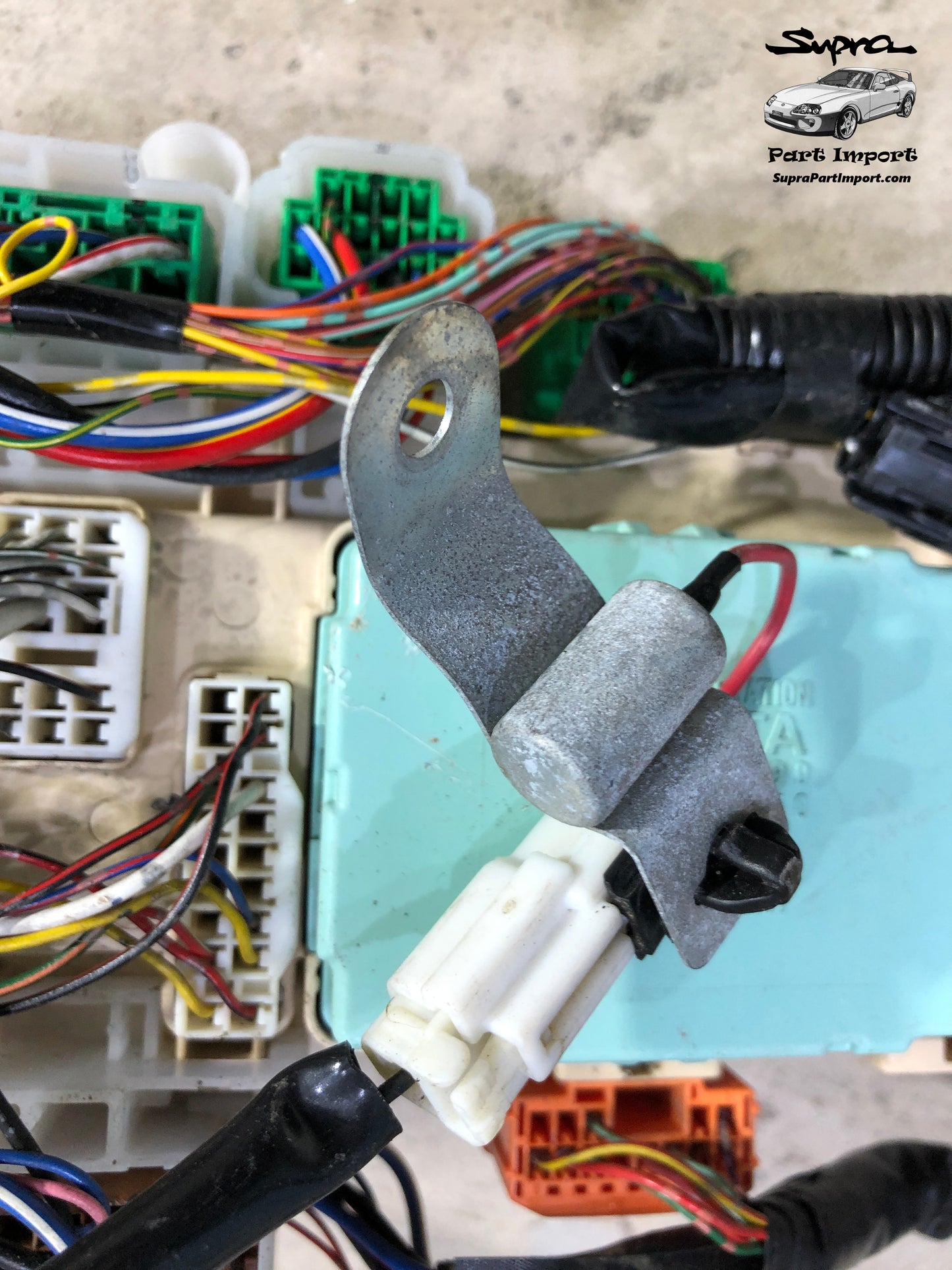 JZA80 Supra RHD JDM GZ-Spec Prefacelift Interior Wiring with Fuse Box and Electronic Modules